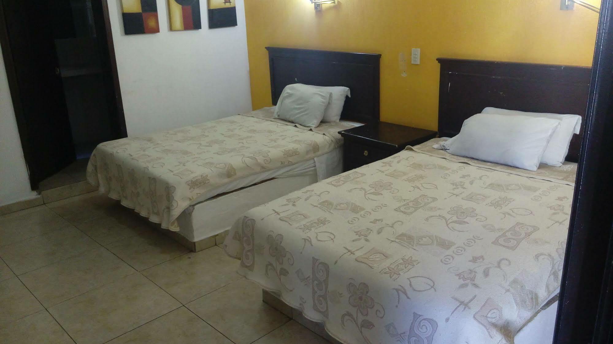 Hotel Nuevo Vallarta 萨波潘 外观 照片