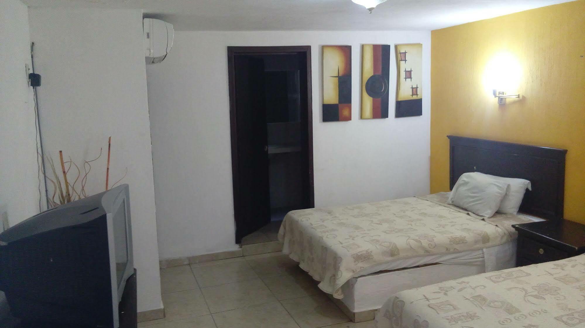 Hotel Nuevo Vallarta 萨波潘 外观 照片